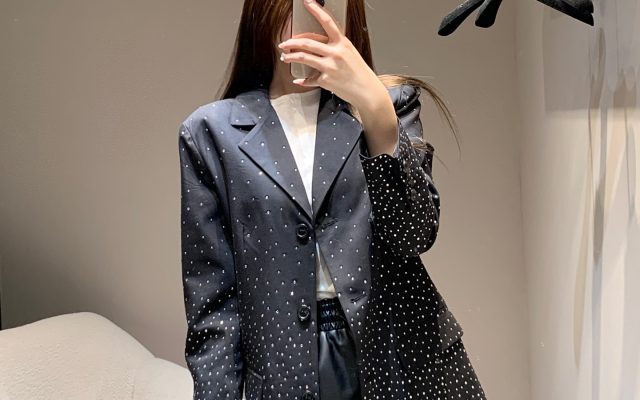 休日目線で見るブランドアイテムの服装の印象