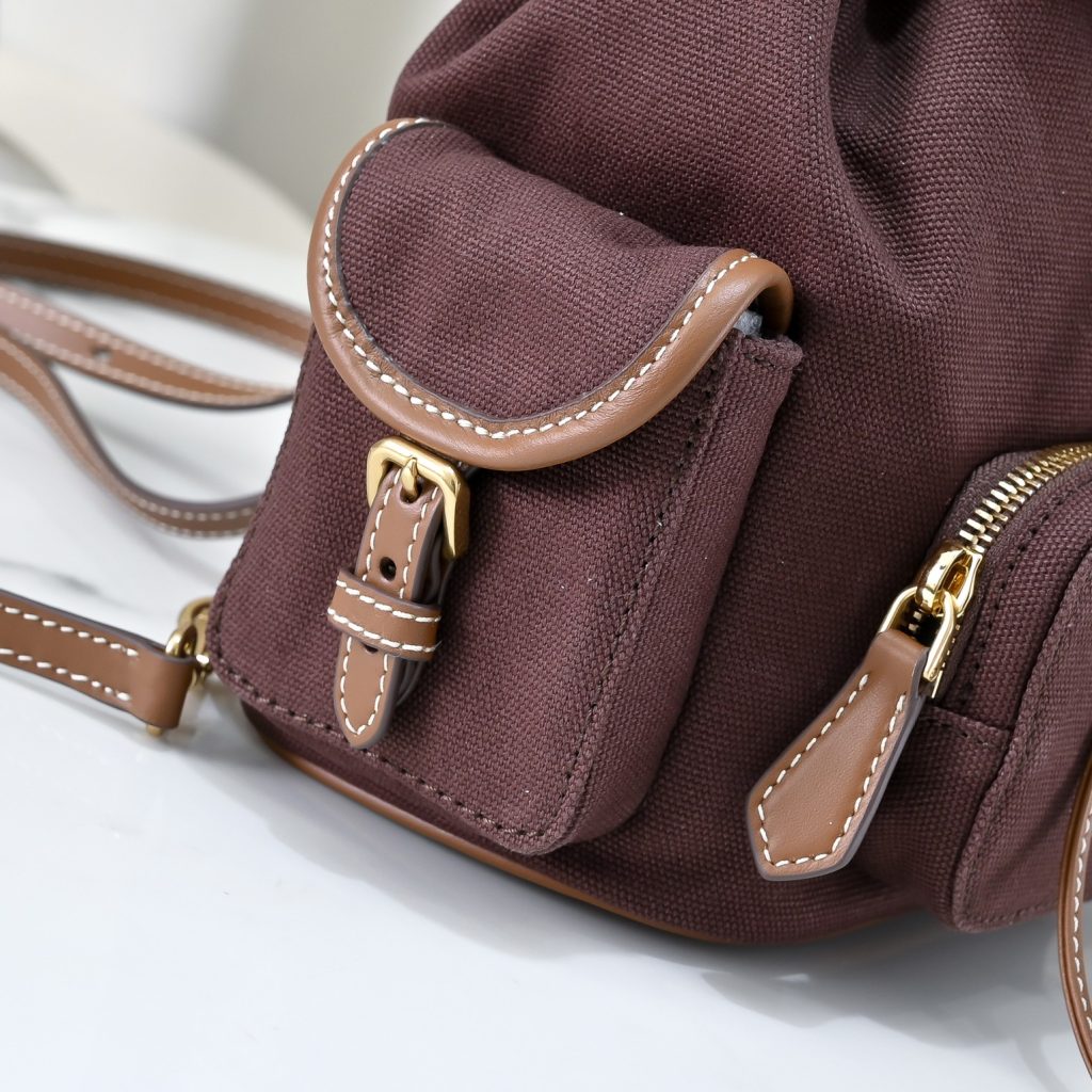Miu Miu リュックサック | コンパクト|ブラウン|キャンバス|イタリア製 - 画像 7
