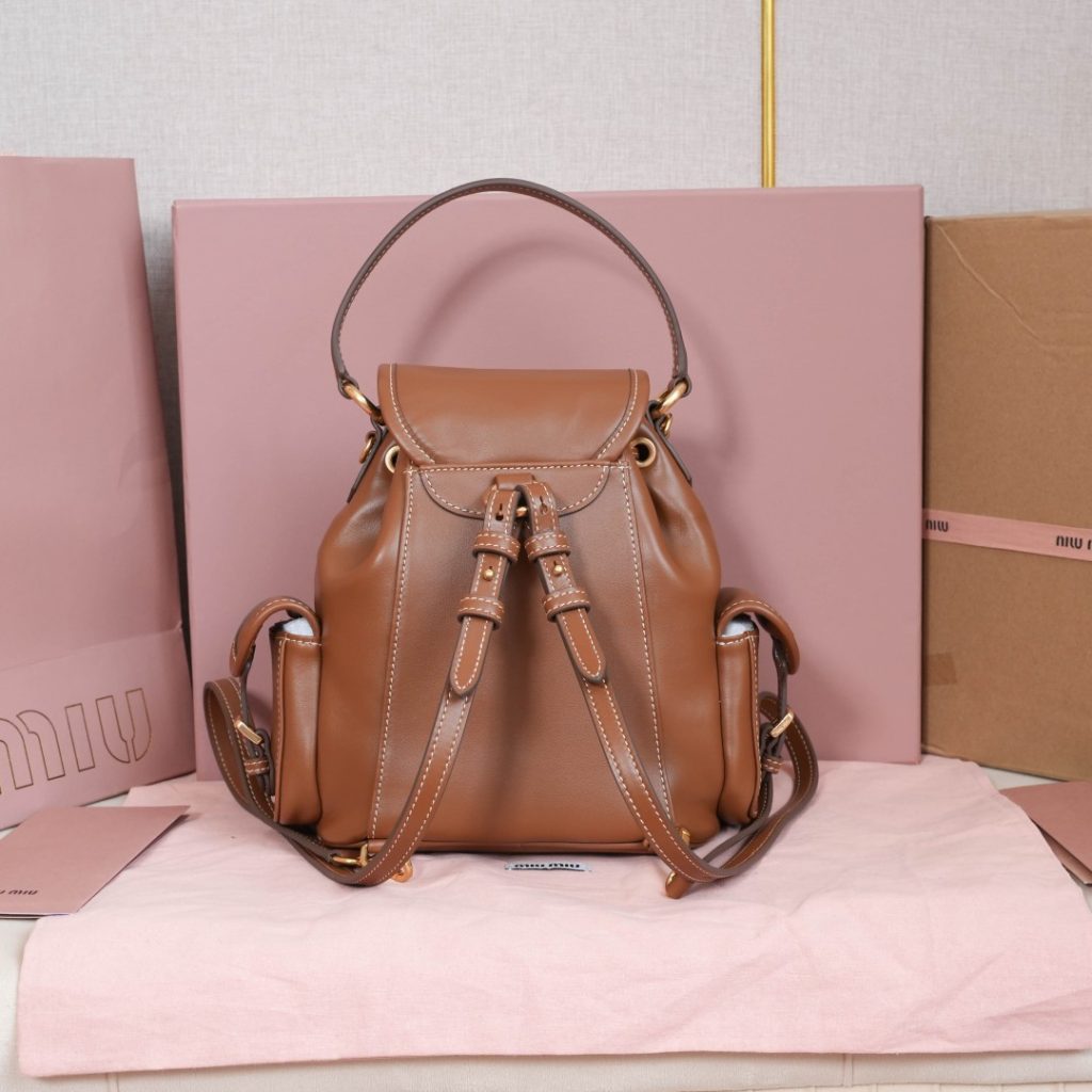 Miu Miu レディース バッグ | バックパック | コンパクト | ブラウン - 画像 5