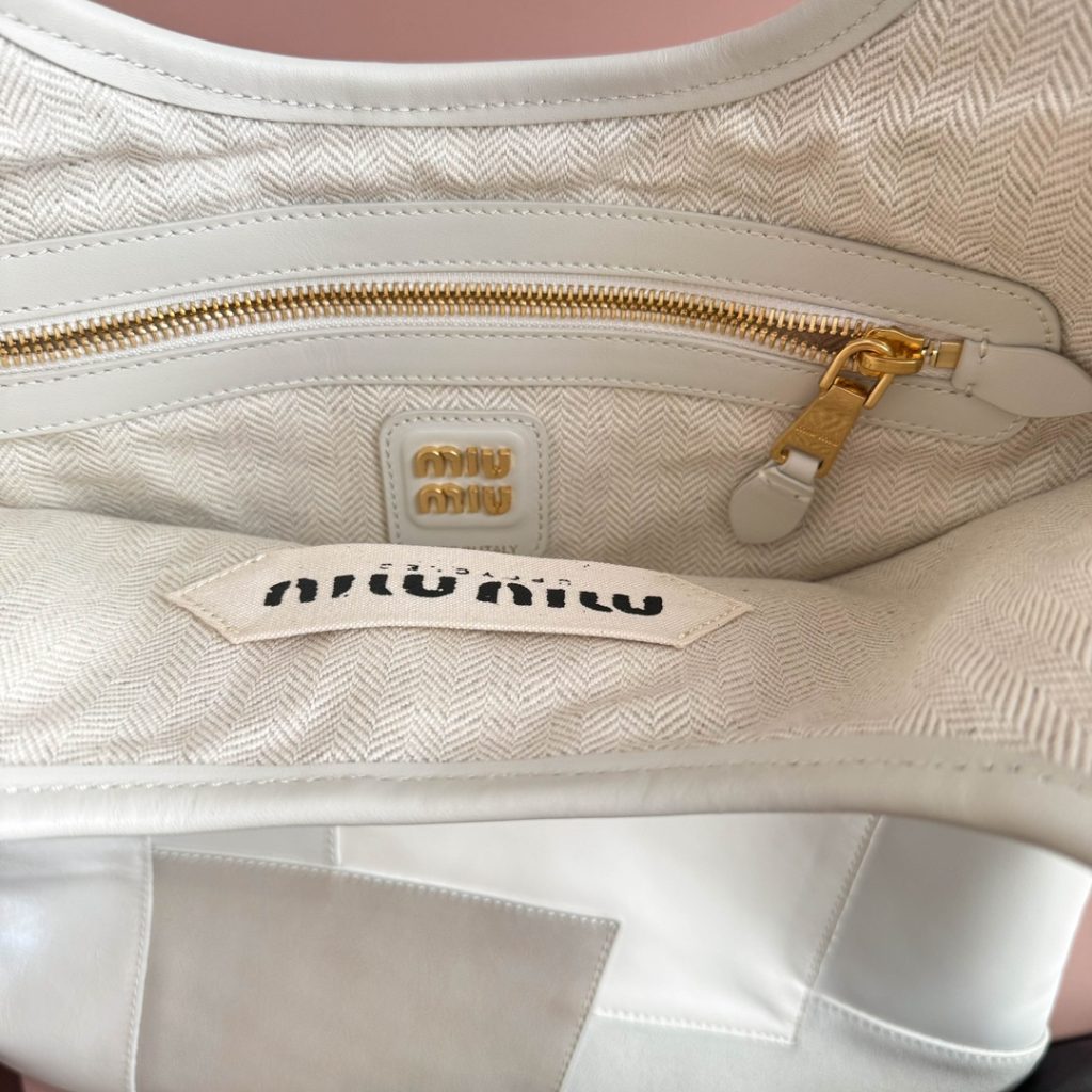 Miu Miu ハンドバッグ パッチワーク 白色|レザー|コンパクト - 画像 7