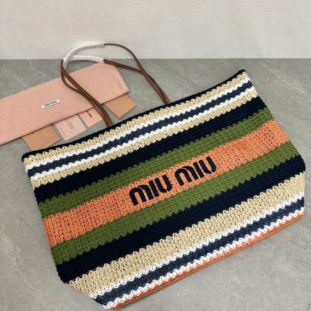Miu Miu ストライプ ミニトートバッグ | 軽量|オレンジ/ネイビー/オリーブ/ベージュ - 画像 6