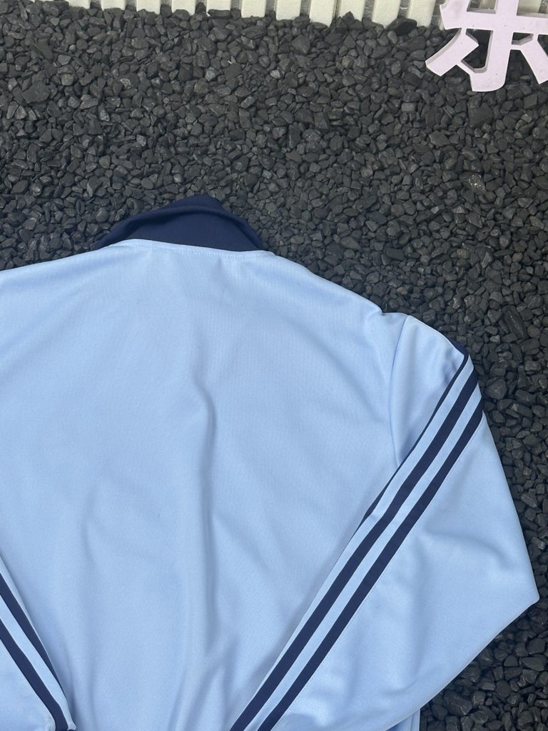 adidas トラックジャケット オリジナルス ミニロゴ チェーン付き ライトブルー/ネイビー ナイロン - 画像 7
