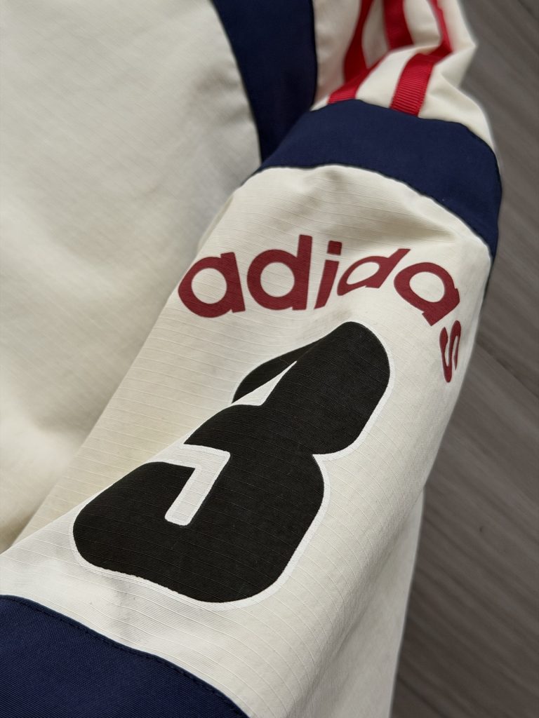 adidas ジャケット トラックジャケット 3ストライプ チームロゴ 両面デザイン ネイビー/アイボリー ナイロン - 画像 4