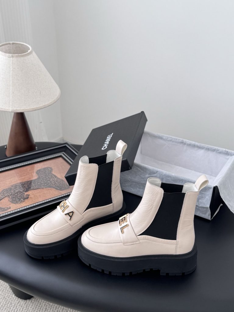 CHANEL シャネル チャネルブーツ フラットシューズ 本革 通勤 ブラック ホワイト 全2色 - 画像 2