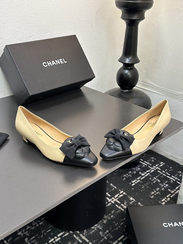 CHANEL シャネル フラットシューズ 本革 ブラック ベージュ 全2色 - 画像 6