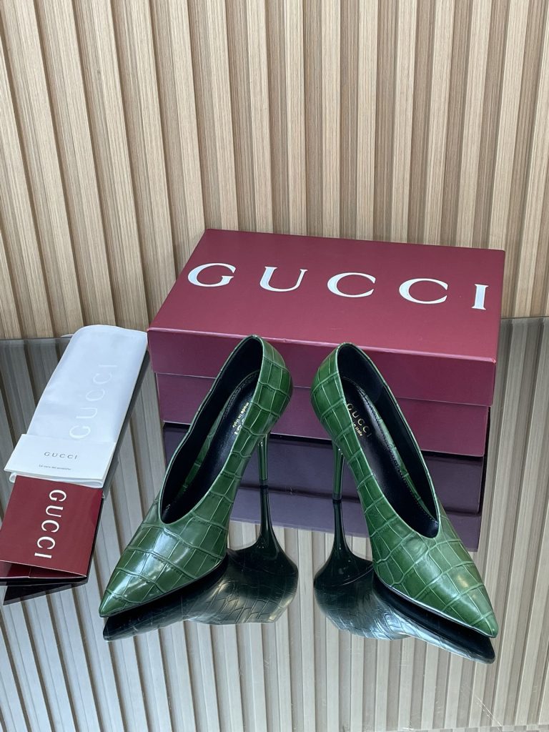 GUCCI グッチ ヘアラインパンプス 本革 通勤 ファッション 緑色 - 画像 2