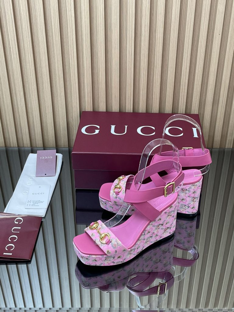 GUCCI グッチ フラットシューズ フラワープリント シューズ ピンク 全1色 - 画像 4