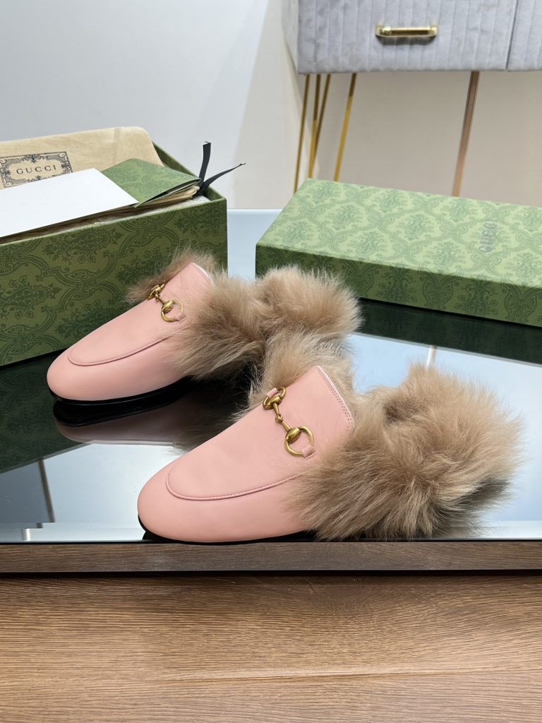 GUCCI グッチ フラットシューズ 本革 通勤 ファー付き ピンク - 画像 5