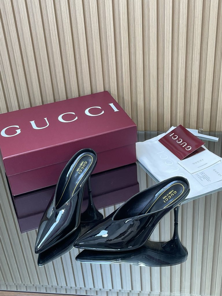 GUCCI グッチ フラットシューズ 本革 ブラック - 画像 3