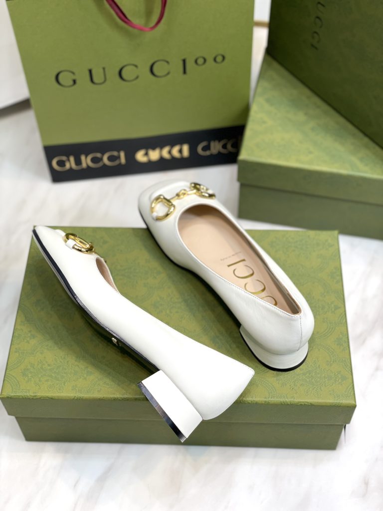 GUCCI グッチ フラットシューズ 本革 通勤 通学 ブラック - 画像 6