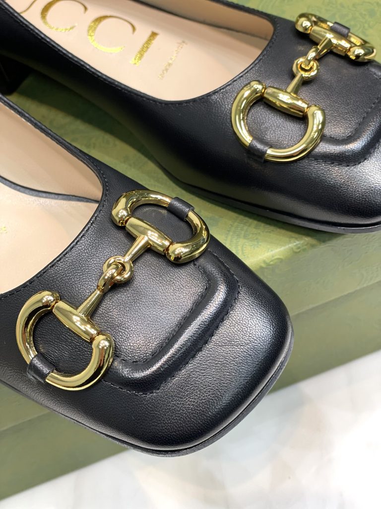 GUCCI グッチ フラットシューズ 本革 通勤 黒色 - 画像 8