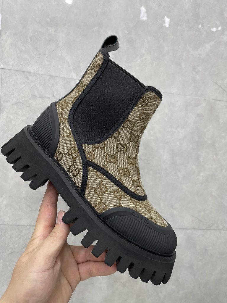 GUCCI グッチ チェルシーブーツ 本革 ブラック ベージュ 全2色 - 画像 2