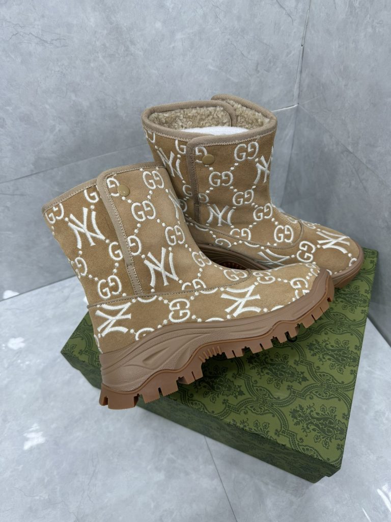GUCCI グッチ メンズ GG ブーツ 本革 軽量 ブラウン - 画像 3