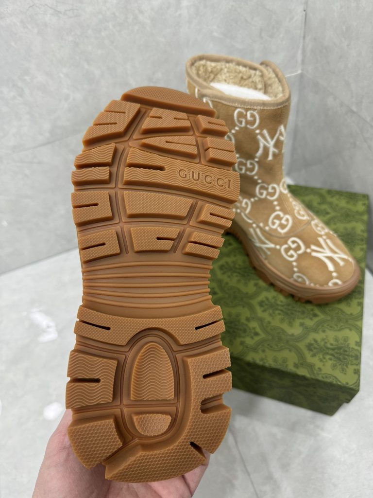 GUCCI グッチ メンズ GG ブーツ 本革 軽量 ブラウン - 画像 8