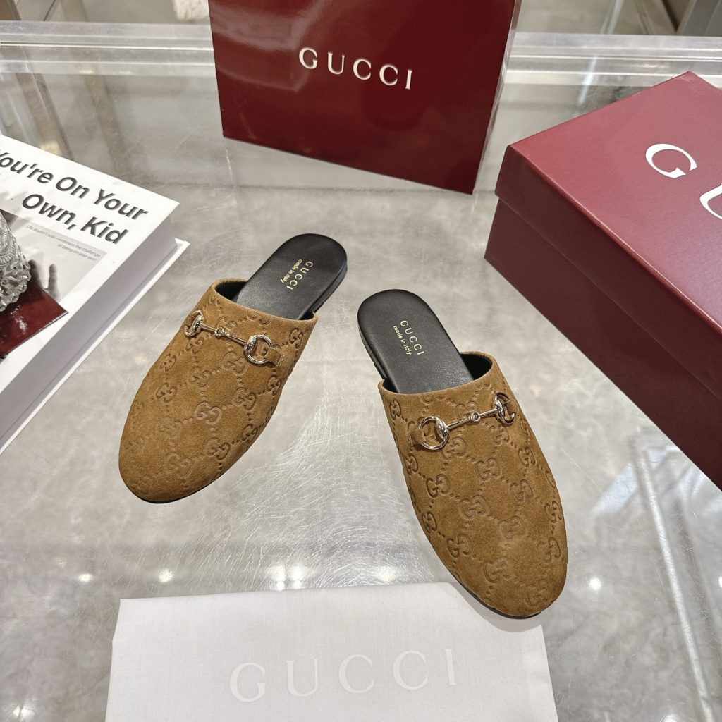 GUCCI グッチ モカシン ブラック ベージュ - 画像 2