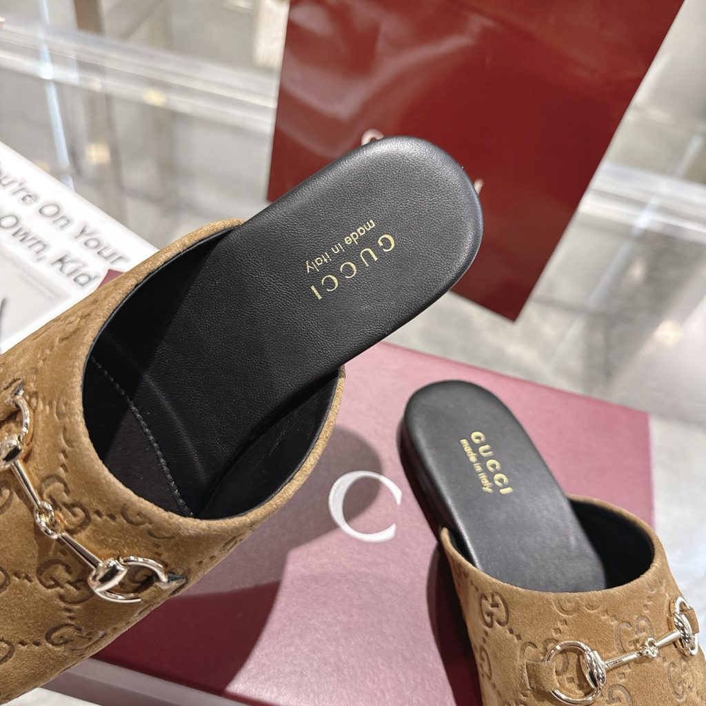 GUCCI グッチ モカシン ブラック ベージュ - 画像 8