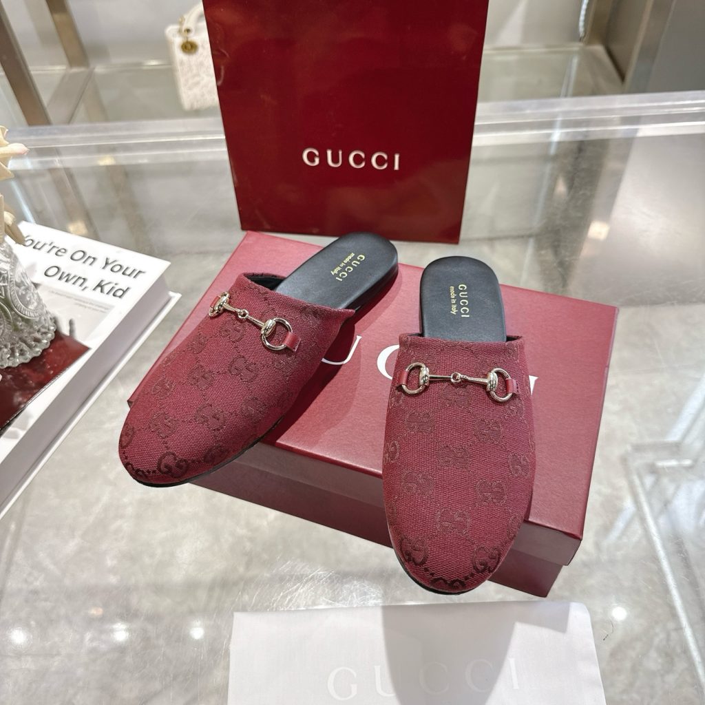 GUCCI グッチ モノグラム ローファー フラットシューズ レディース ブラック 全1色 - 画像 6