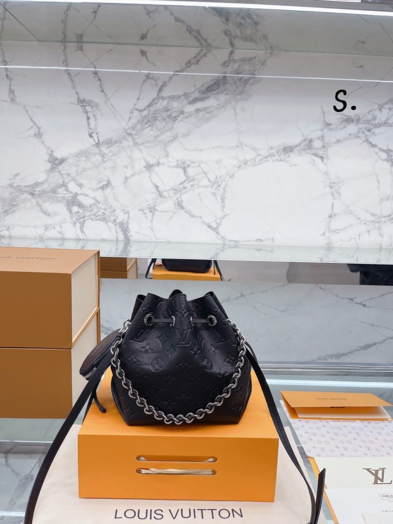 ルイヴィトン Louis Vuitton BELLA レディースバッグ ベラ 巾着バッグ 斜めがけ ショルダーバッグ ハンドバッグ 収納抜群 送料込 2色在庫 モノグラム - 画像 2