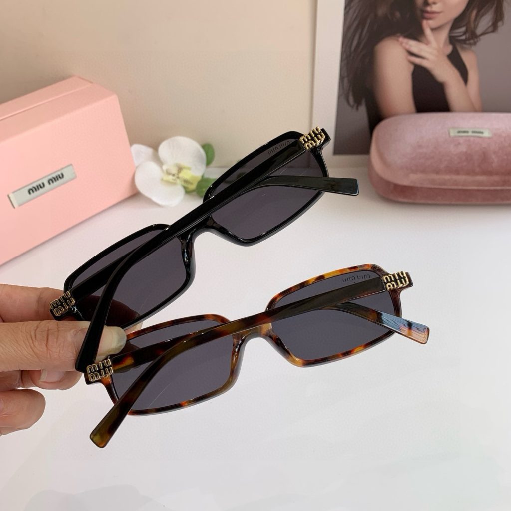 MIU MIU ミウミウ サングラス レディース 小顔効果 フラットシェイプ ブラウン ブラック 2色展開 - 画像 5
