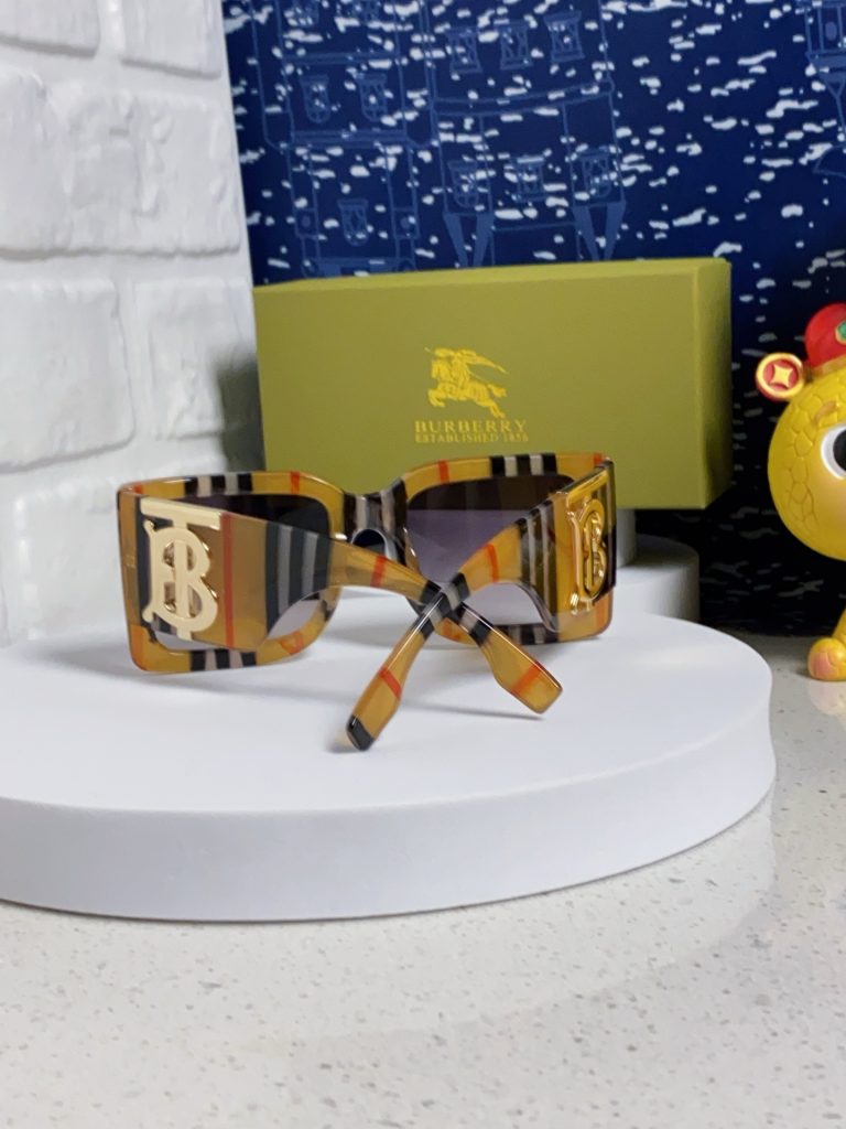BURBERRY バーバリー サングラス ビッグフェイス メガネ フレーム 黄格 全6色展開 - 画像 4