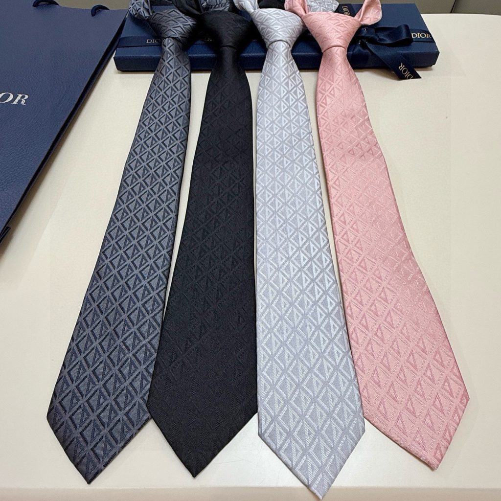 CDダイヤモンド柄 ネクタイ ダイヤモンド調 ホスト 衣装 結婚式 高級シルク調 光沢 ネイビー - 画像 5