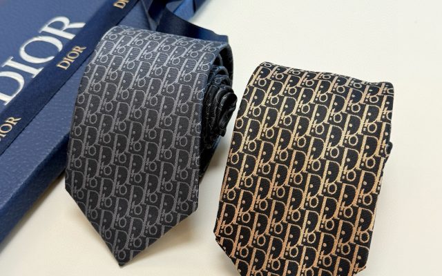 ブルー系その他を服に合わせるなら見るべき3点