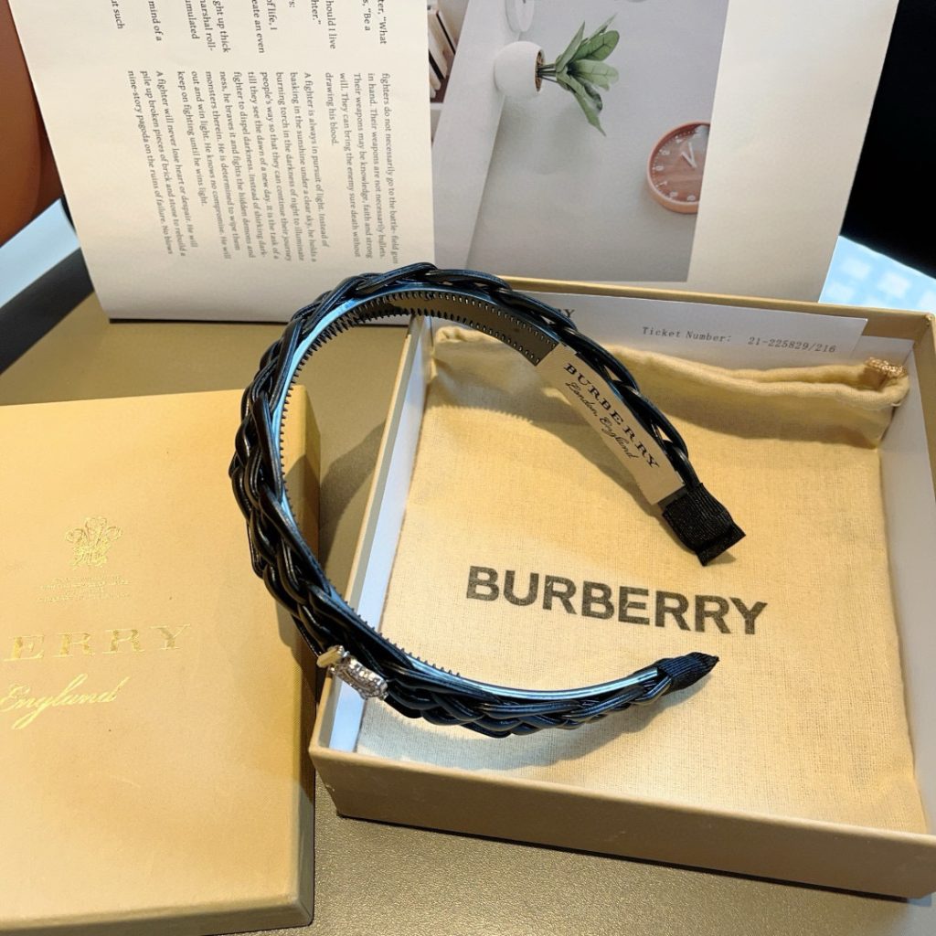 BURBERRY バーバリー ヘアアクセサリー 本革 ブラック - 画像 5