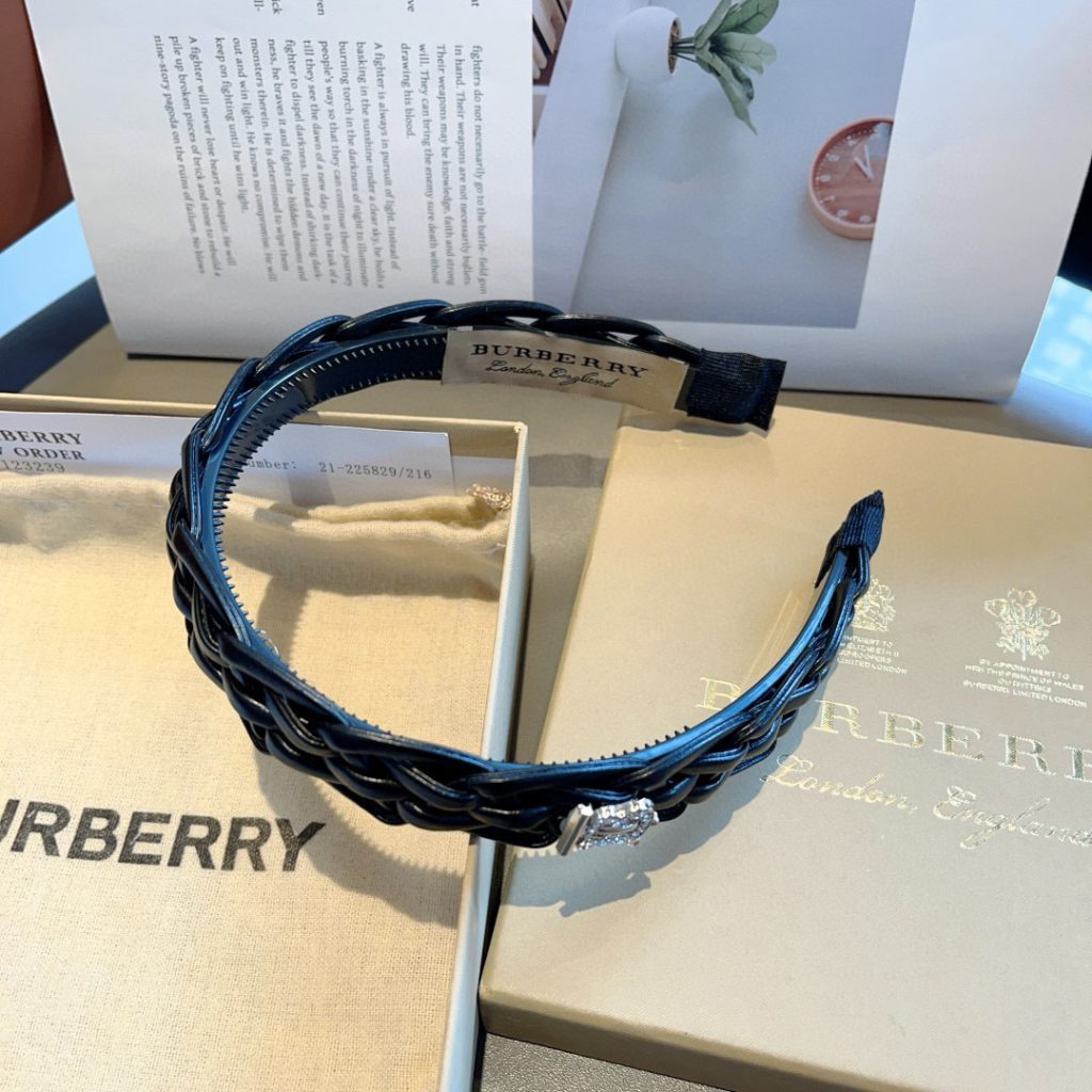 BURBERRY バーバリー ヘアアクセサリー 本革 ブラック - 画像 7