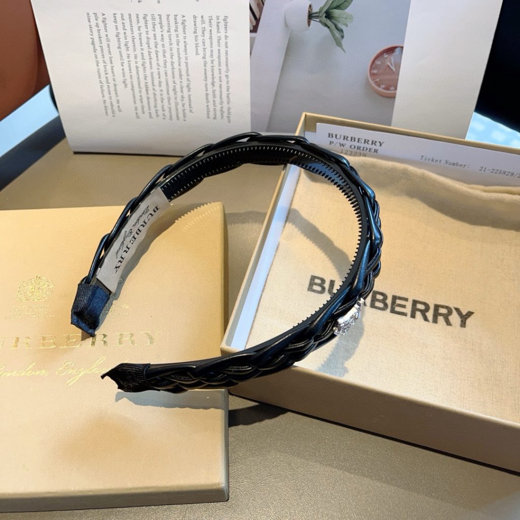 BURBERRY バーバリー ヘアアクセサリー 本革 ブラック - 画像 8