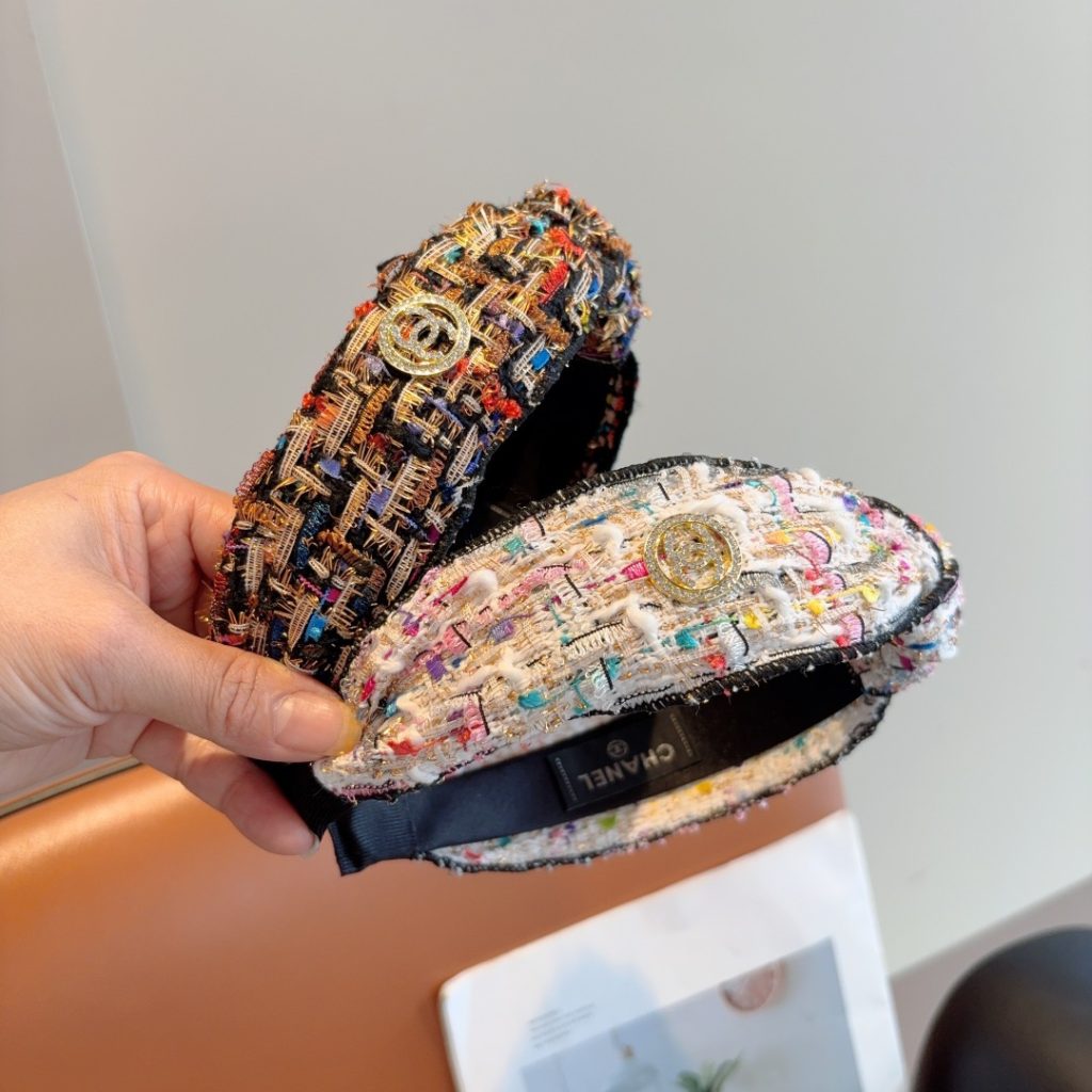 CHANEL シャネル ヘッドバンド 本革 フランネル 通勤 通学 全5色｜ランチに使いやすい財布・小物を写真で確認