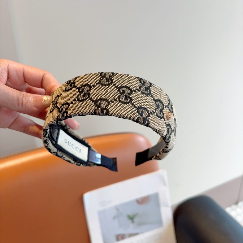 GUCCI グッチ ヘアバンド 本革 通勤 通学 全2色 - 画像 5