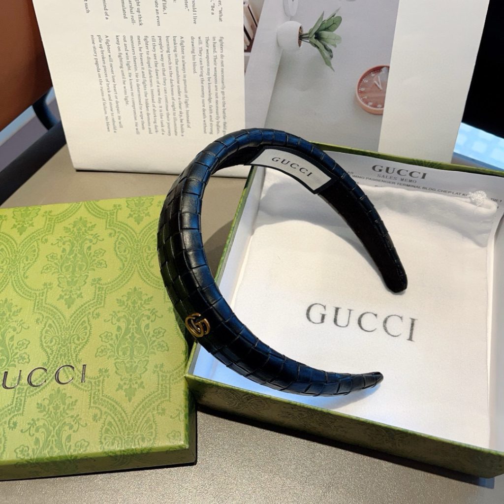 GUCCI グッチ ヘアアクセサリー 本革 ブラック レッド 全2色 - 画像 5