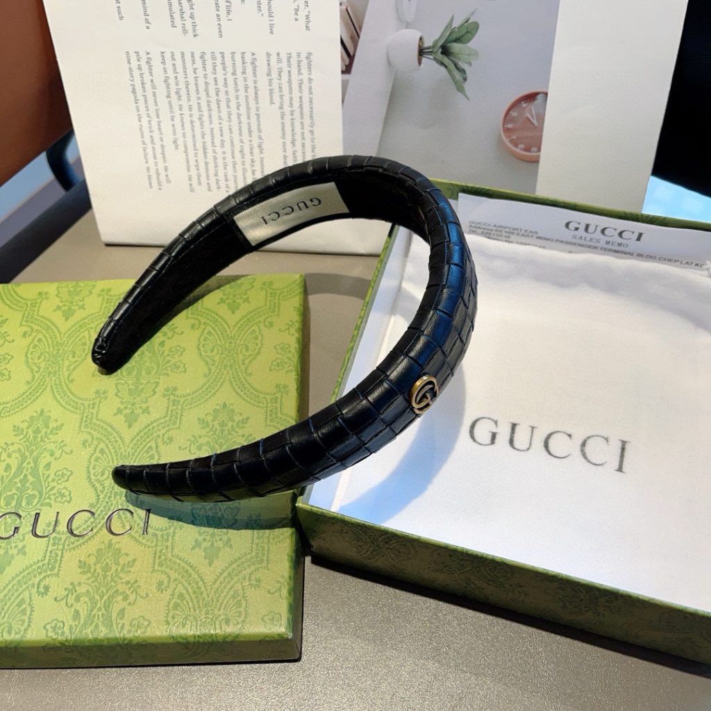 GUCCI グッチ ヘアアクセサリー 本革 ブラック レッド 全2色 - 画像 8