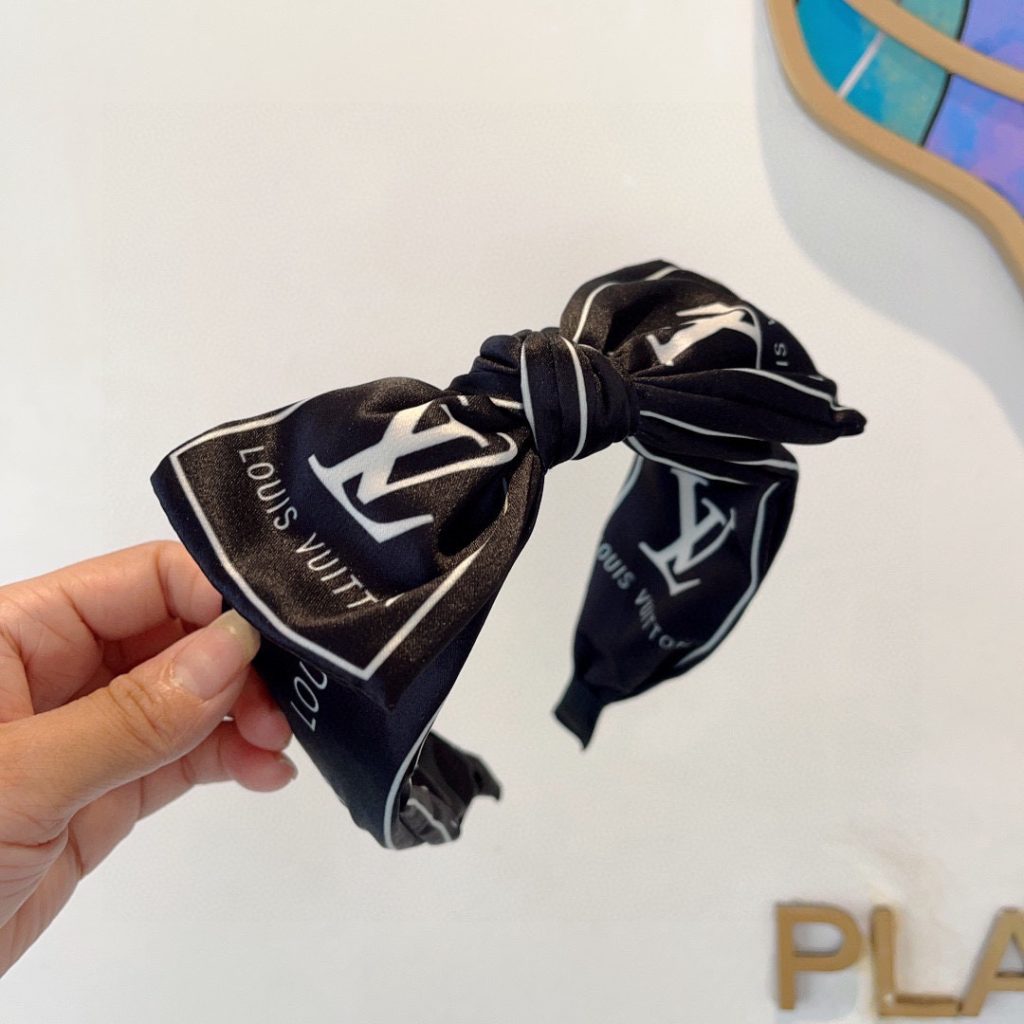 LOUIS VUITTON ルイヴィトン ヘアバンド ロゴ バンド シルク ブラック 全2色 - 画像 3
