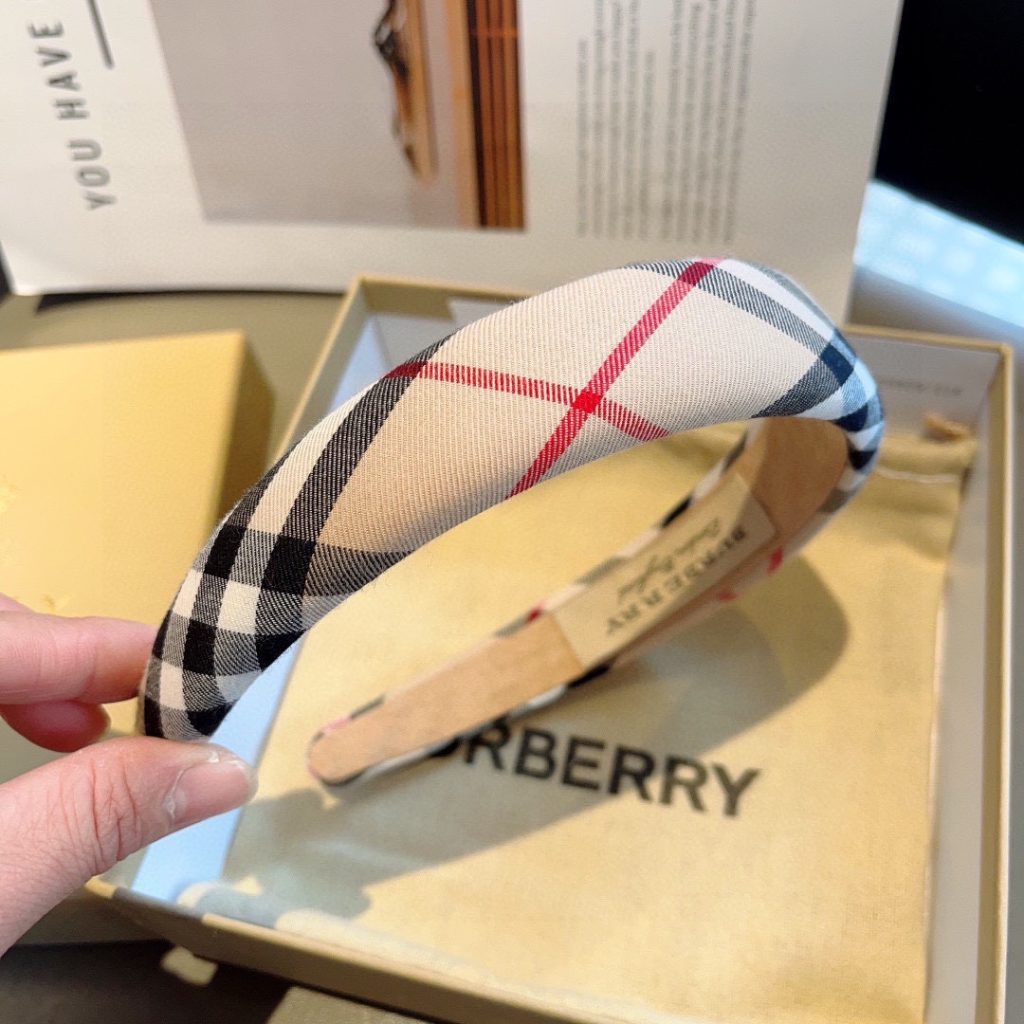 BURBERRY バーバリー ヘアバンド シルク ブラック ホワイト レッド ブラック系のチェック柄 全3色 - 画像 6