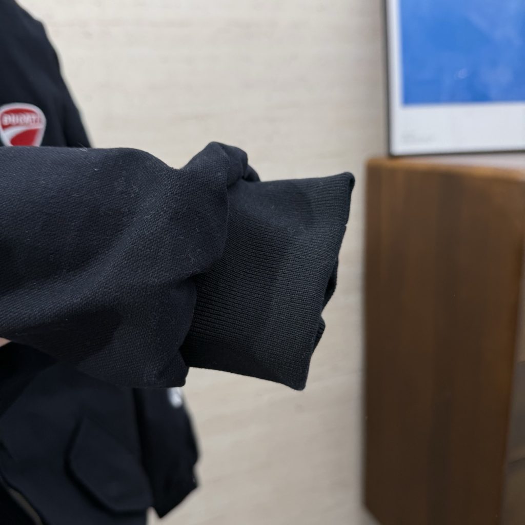 P535 SUPREME スーパー + ジャケット + ファン ジャケット + ブラック - 画像 2