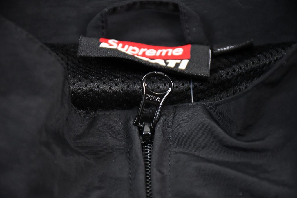 SUPREME スュプリーム デューカティ ランニングジャケット 黒 ホワイト グレー 全3色 - 画像 3