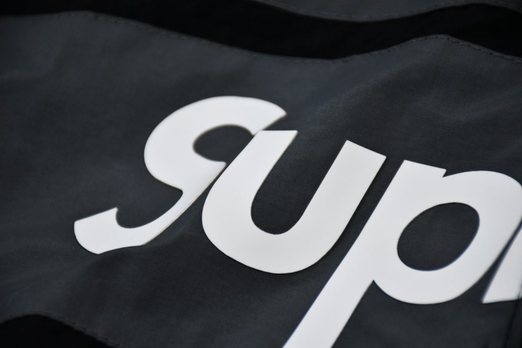 SUPREME スュプリーム デューカティ ランニングジャケット 黒 ホワイト グレー 全3色 - 画像 6