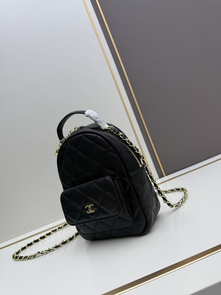 シャネル CHANEL お出掛けにぴったり クラシックミニ リュックサック バックパック レディースバッグ ブラック 送料込 - 画像 2