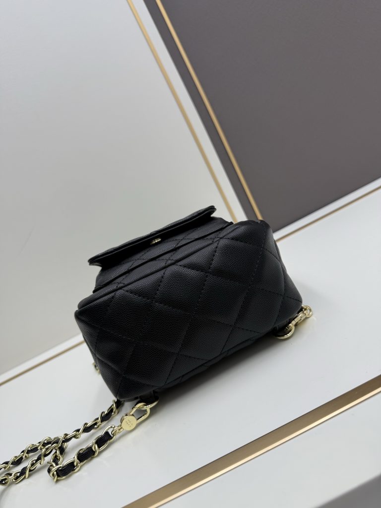 シャネル CHANEL お出掛けにぴったり クラシックミニ リュックサック バックパック レディースバッグ ブラック 送料込 - 画像 4