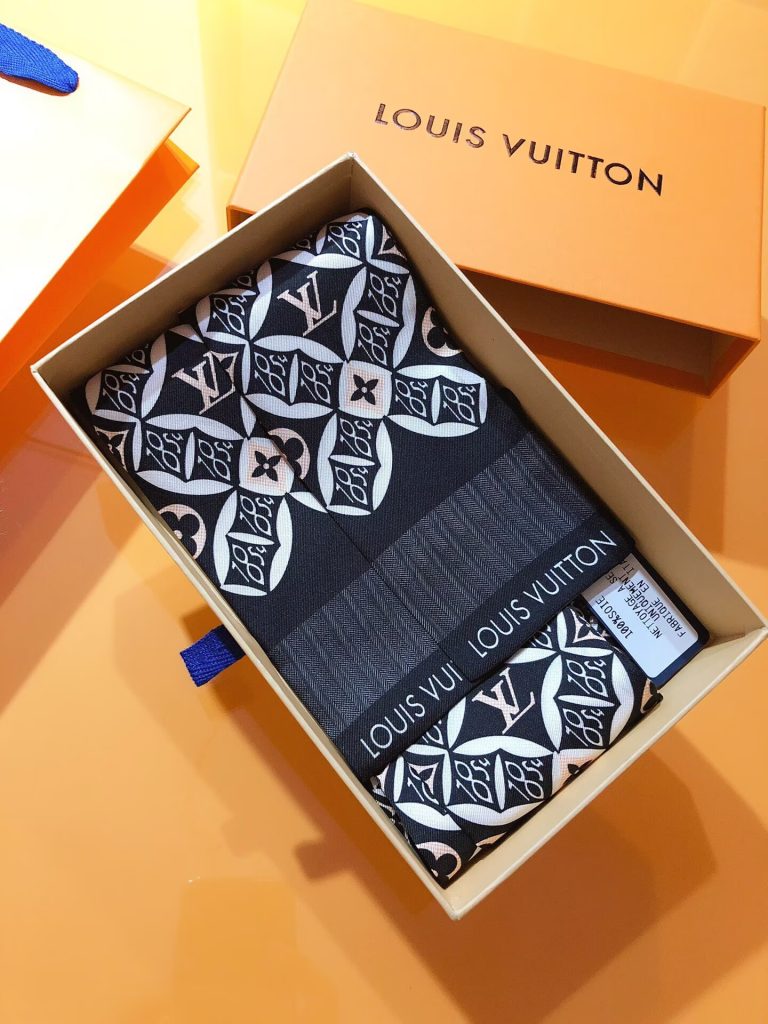 LOUIS VUITTON　ルイヴィトン　バンドー　SINCE 1854 ツイリースカーフ　バックチャーム　レディース　 細スカーフ - 画像 5