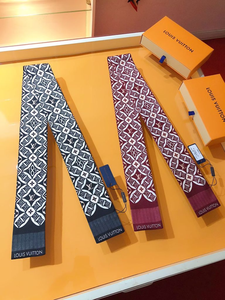 LOUIS VUITTON　ルイヴィトン　バンドー　SINCE 1854 ツイリースカーフ　バックチャーム　レディース　 細スカーフ - 画像 2