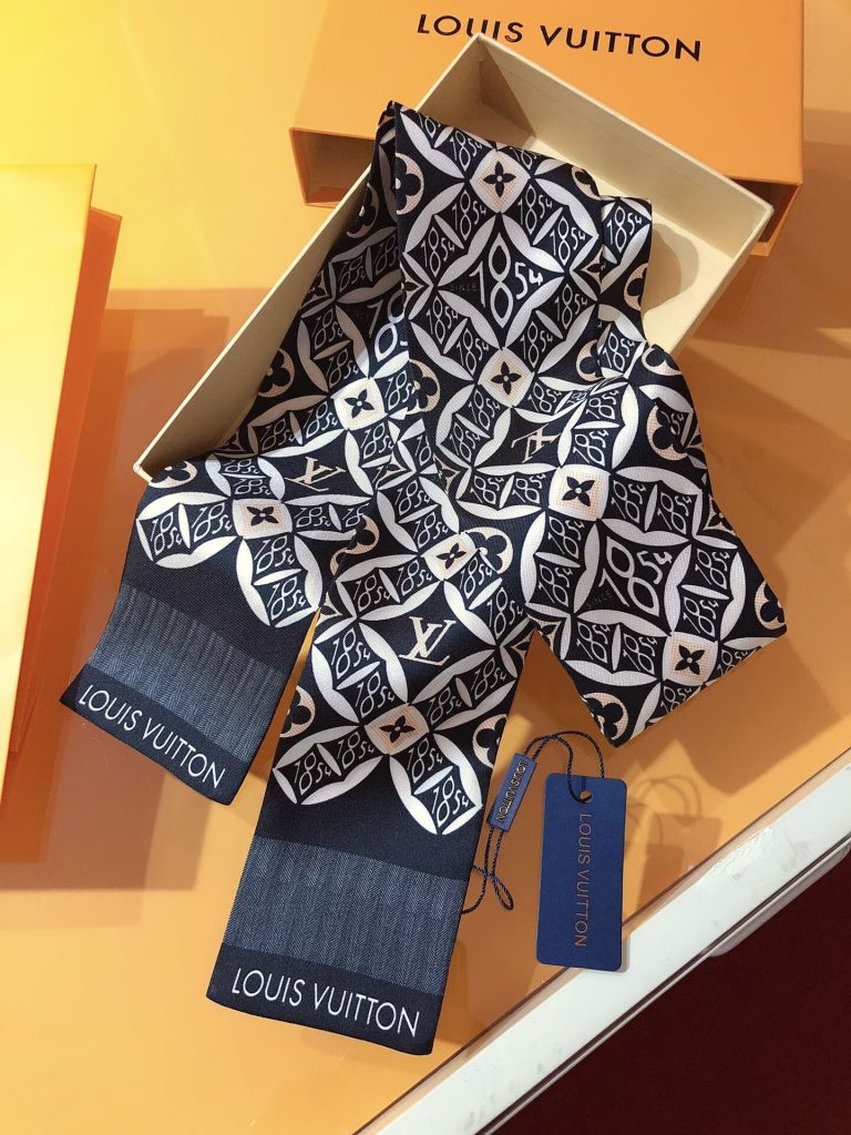 LOUIS VUITTON　ルイヴィトン　バンドー　SINCE 1854 ツイリースカーフ　バックチャーム　レディース　 細スカーフ - 画像 3