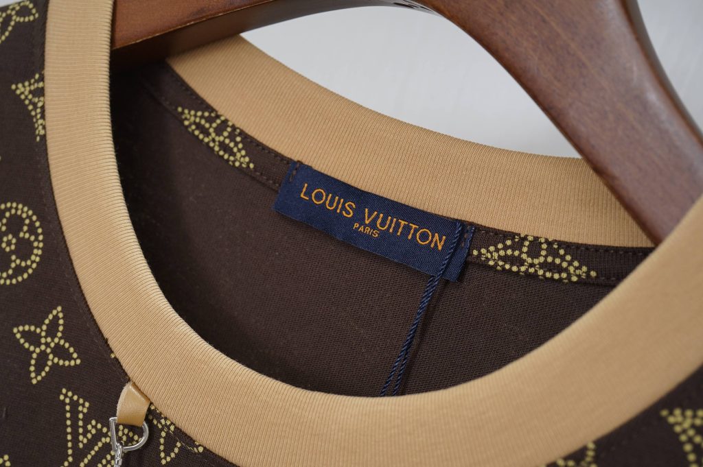 Louis Vuitton LOGOシャツ ルイ ヴィトン 半袖シャツ Ｔシャツ T-Shirt クルーネック ブラック/ホワイト - 画像 4
