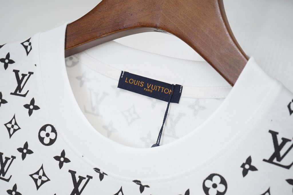 Louis Vuitton　ルイヴィトン　メンズシャツ　クルーネック 半袖シャツ　綿100％　Ｔシャツ　T-Shirt　シャツ　2色 - 画像 5