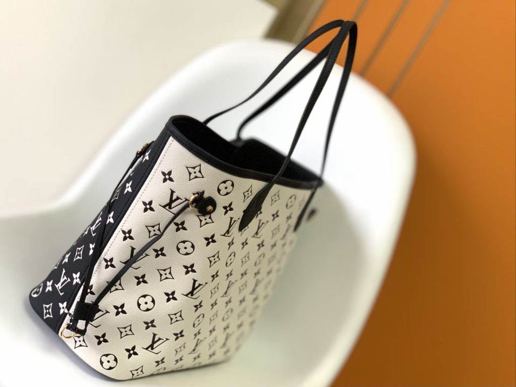 ルイヴィトン　Louis Vuitton　ネヴァーフル MM　モノグラム　ハンドバッグ　ポーチ付き　レディース　トートバッグ　定番人気バッグ　2色選択可能 - 画像 7
