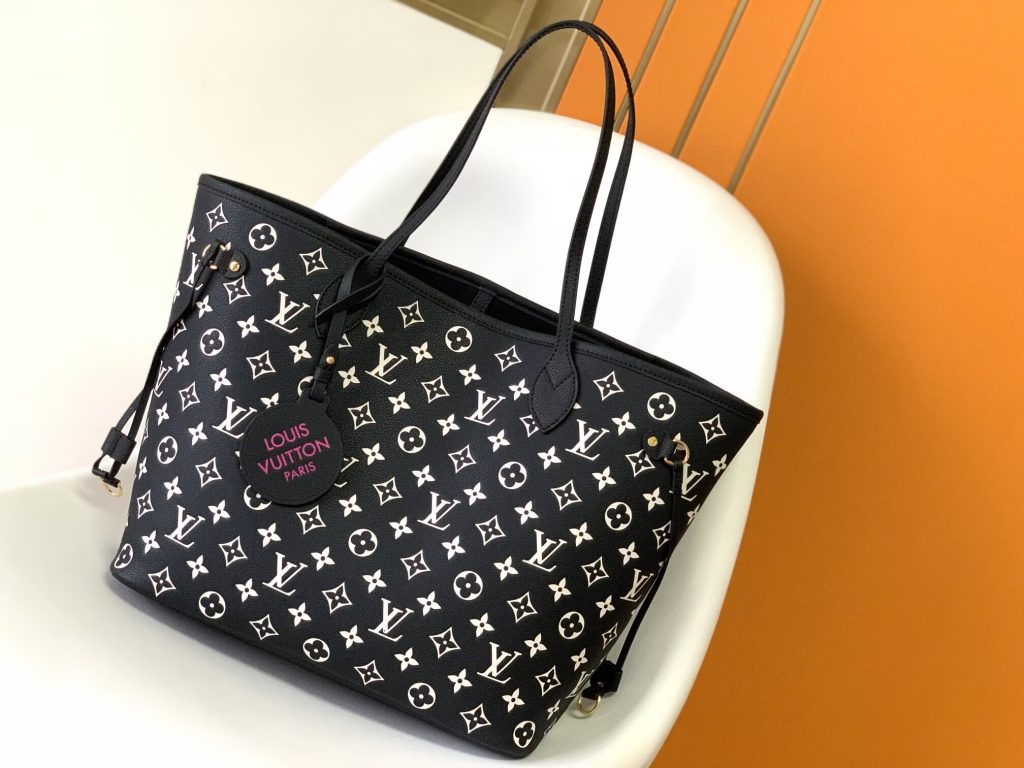 ルイヴィトン　Louis Vuitton　ネヴァーフル MM　モノグラム　ハンドバッグ　ポーチ付き　レディース　トートバッグ　定番人気バッグ　2色選択可能 - 画像 3