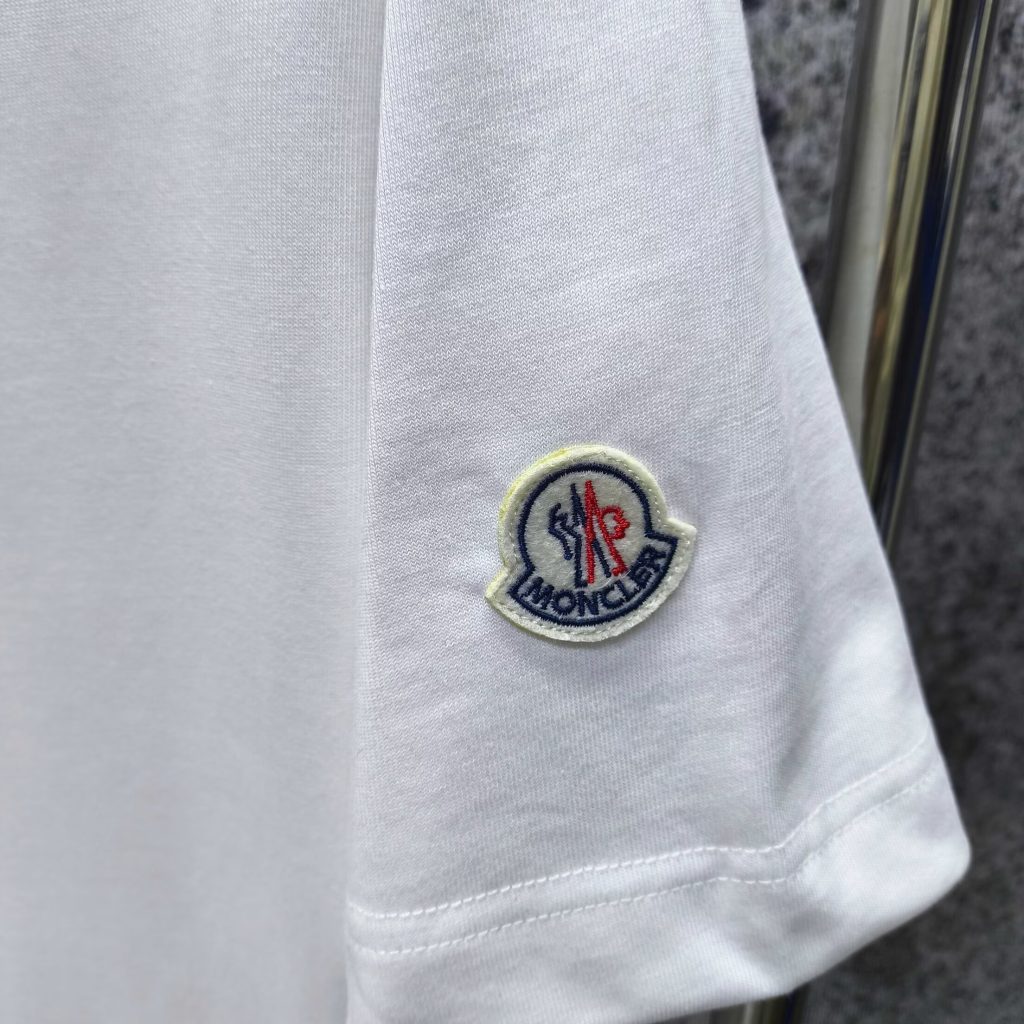 モンクレール　MONCLER　半袖シャツ　オシャレTシャツ　クルーネックシャツ　ブラック/ホワイト　男女兼用　カップルシャツ　 T-shirt　2色 - 画像 5