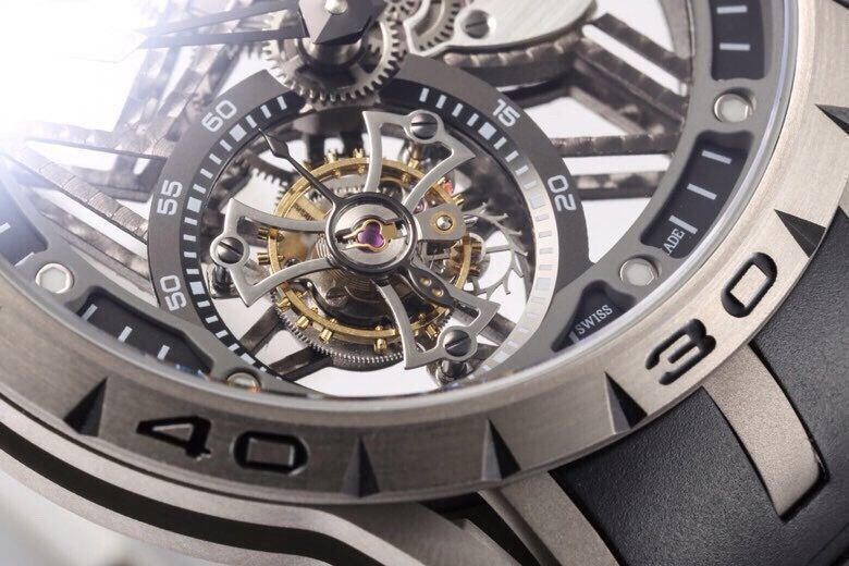 ROGER DUBUIS ロジェデュビュー 腕時計 メンズ 一體陀飛輪 メカニカル 45mm ブラック - 画像 2