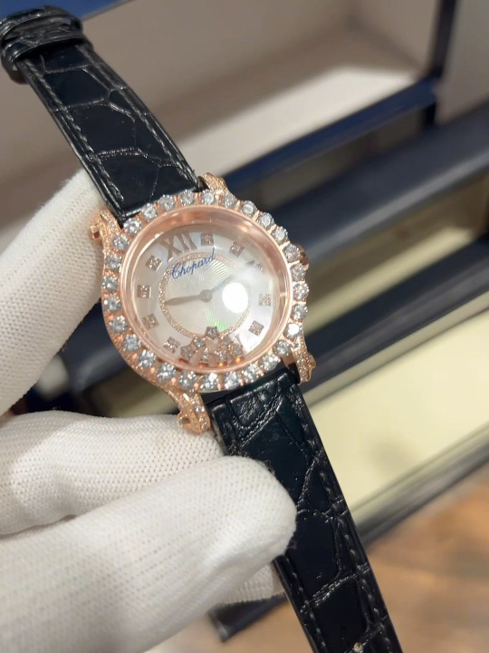 CHOPARD ショパード ハッピーダイアモンド 腕時計 レディース 自動巻き 機械式 ロー…|会食に使いやすい腕時計を写真で確認